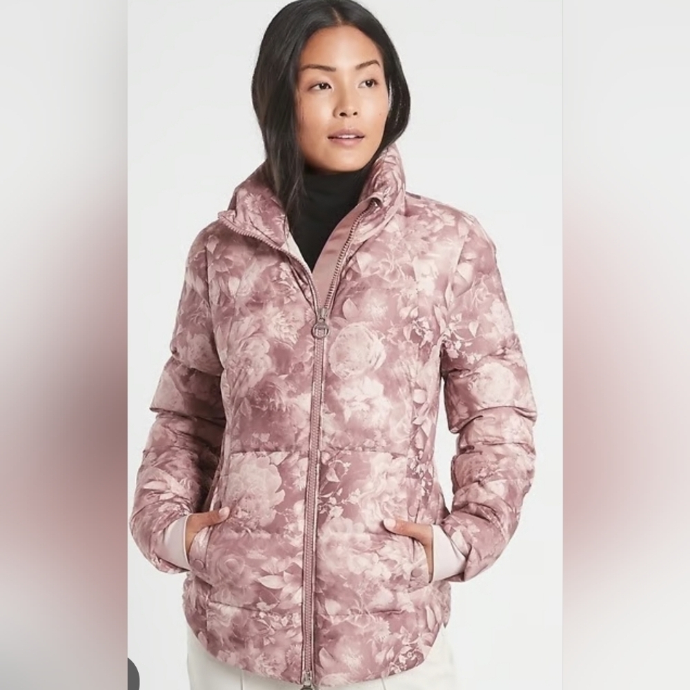 Athleta Downtown Pink Floral Printed Down Puffer Jacket Size Medium Petite